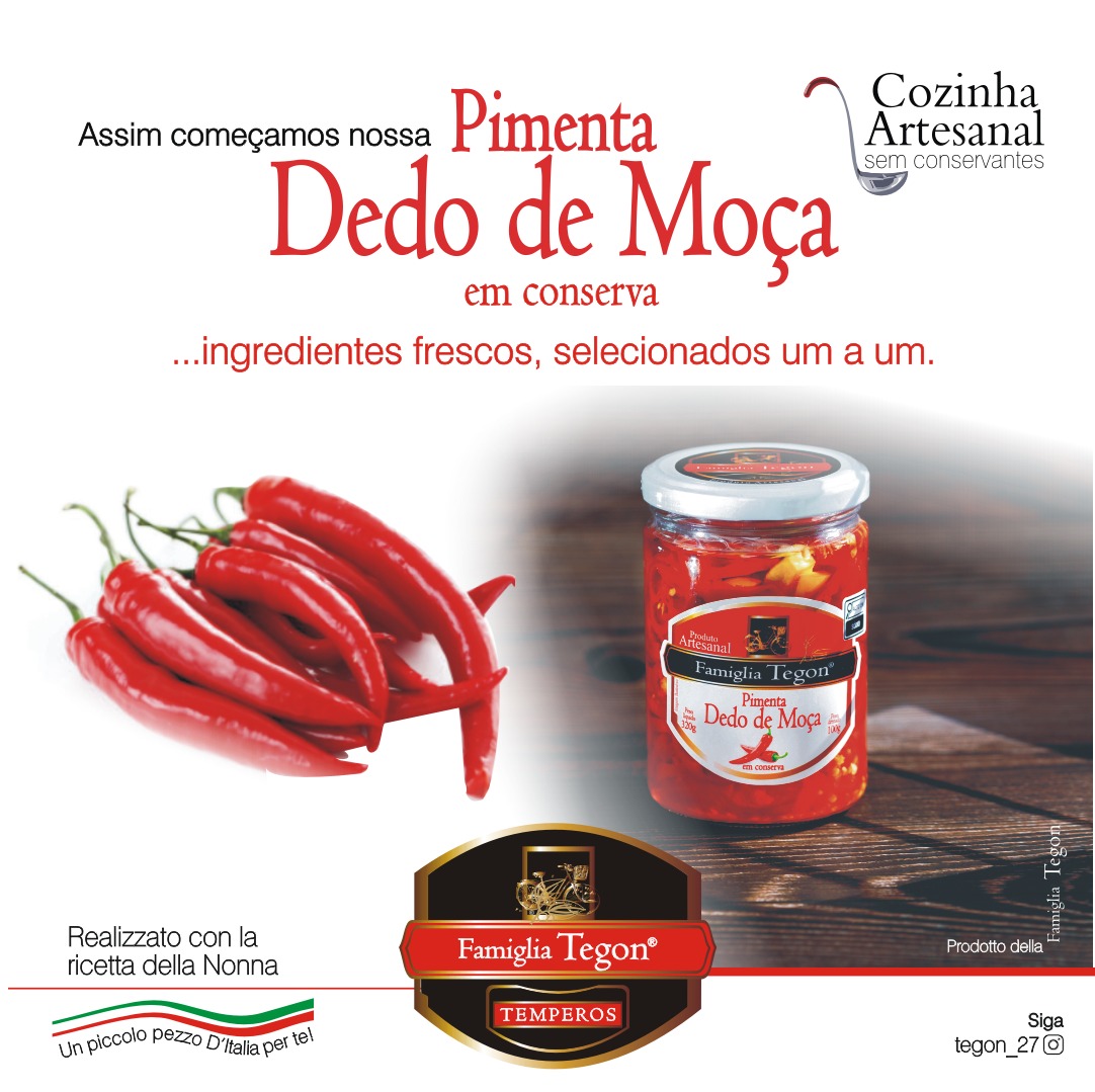 Pimenta Dedo de Moça em conserva — ingredientes frescos, selecionados um a um